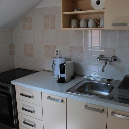חוואר Apartments & Rooms Anita מראה חיצוני תמונה