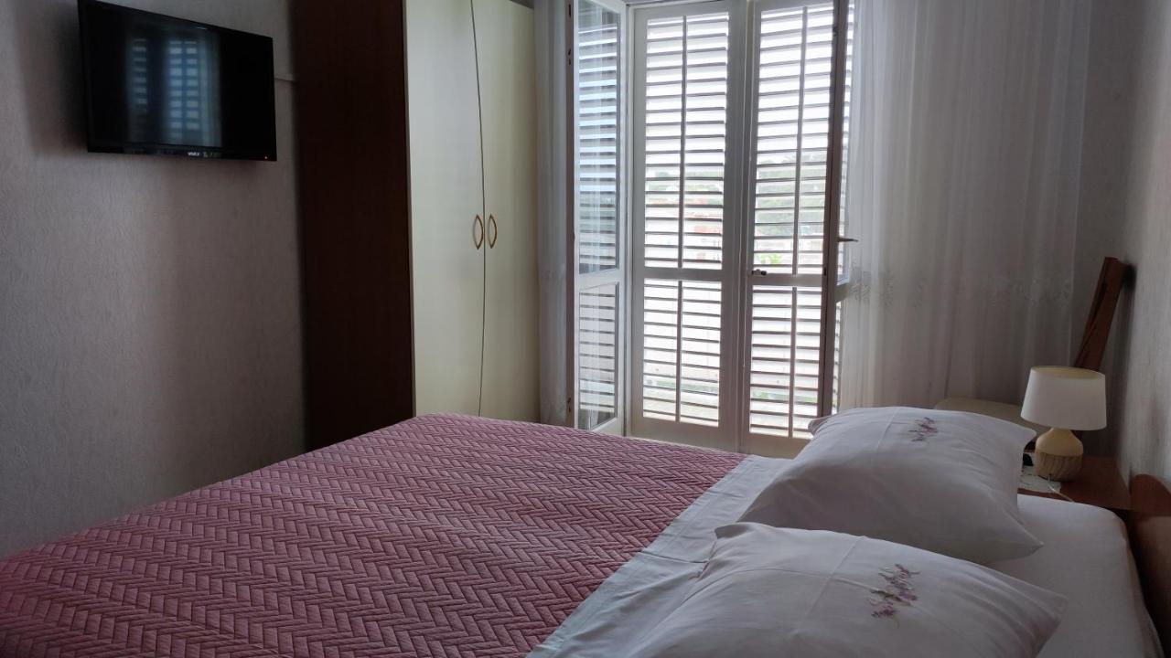 חוואר Apartments & Rooms Anita מראה חיצוני תמונה