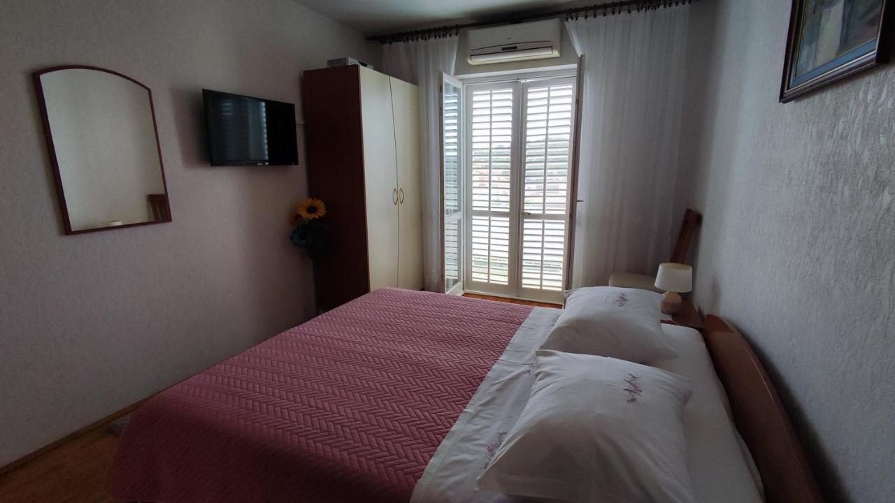 חוואר Apartments & Rooms Anita מראה חיצוני תמונה