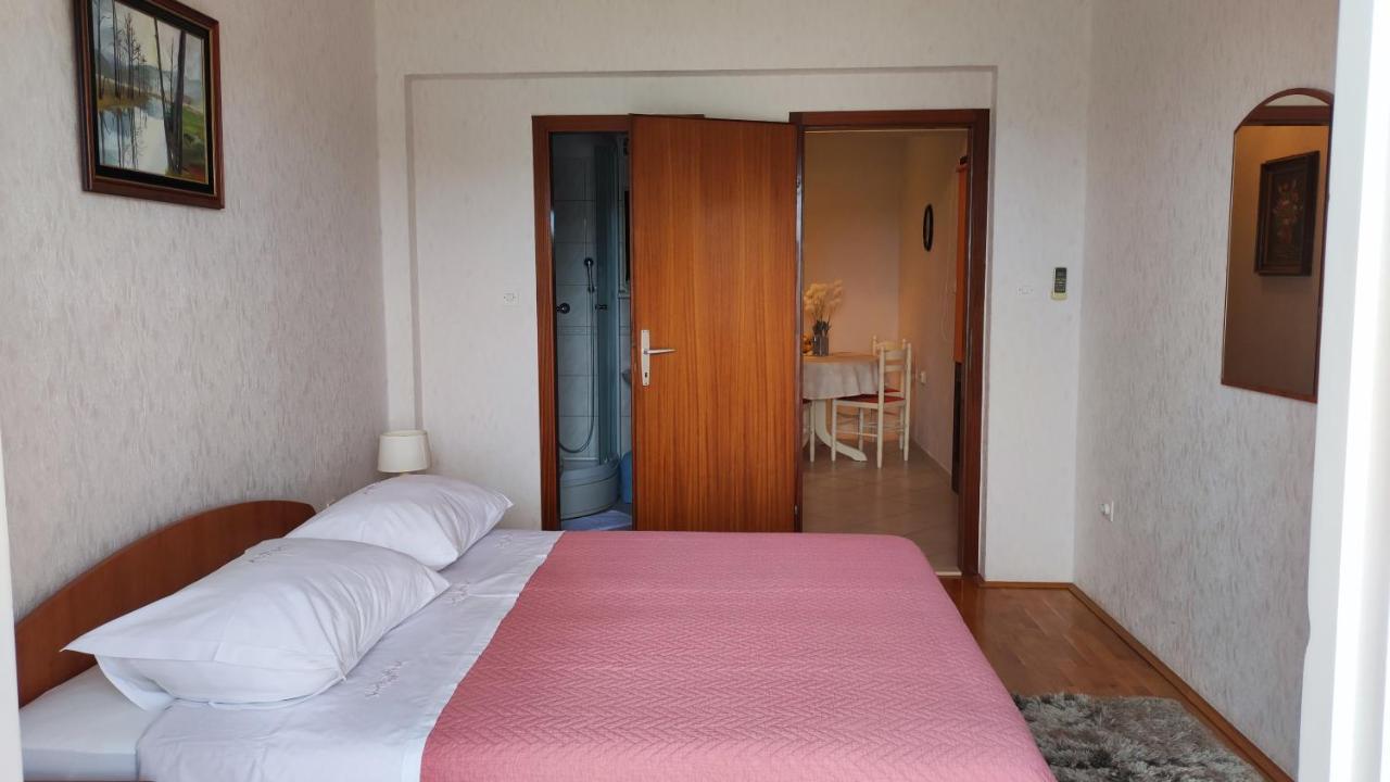 חוואר Apartments & Rooms Anita מראה חיצוני תמונה
