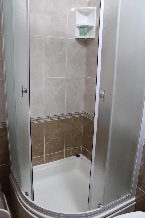 חוואר Apartments & Rooms Anita מראה חיצוני תמונה