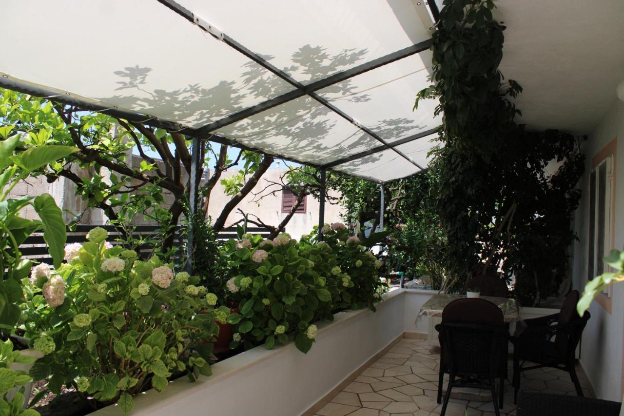 חוואר Apartments & Rooms Anita מראה חיצוני תמונה