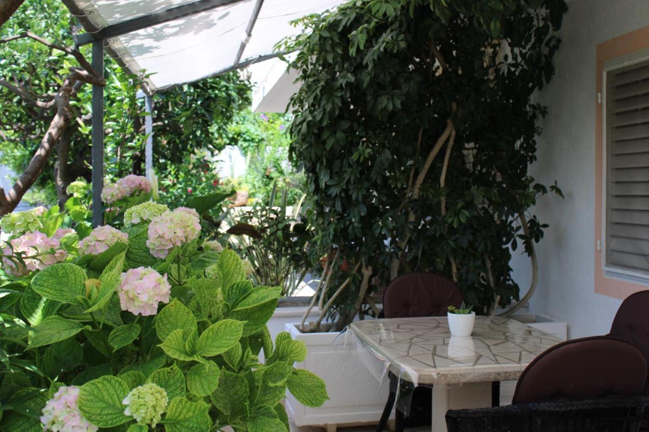 חוואר Apartments & Rooms Anita מראה חיצוני תמונה