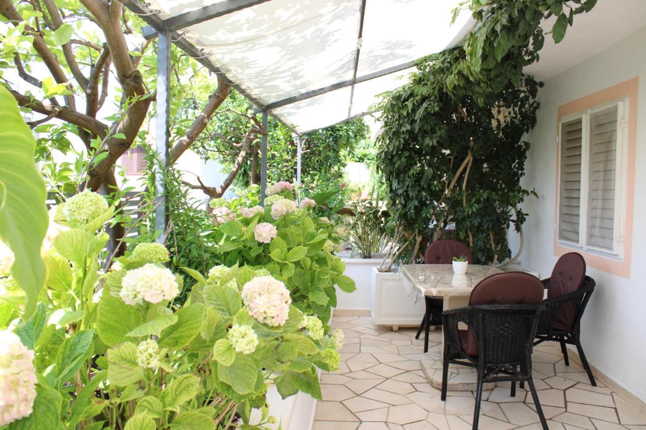 חוואר Apartments & Rooms Anita מראה חיצוני תמונה